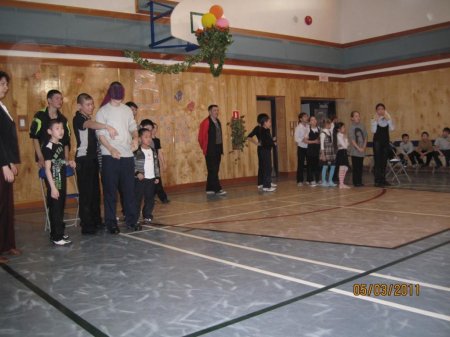 5 марта 2011 года в МОУ «Центр образования» с. Анюйск прошла конкурсная программа, посвящённая Международному женскому дню 8 Марта.