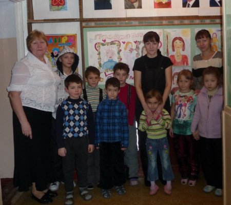 27 ноября в мастерской «Первое открытие» Центра детского творчества прошел праздник в честь самых любимых мам